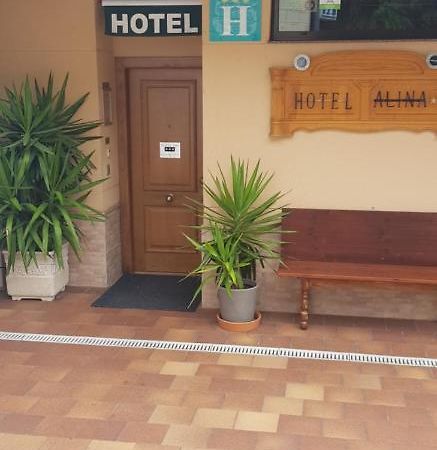 Hotel Alina Cangas De Narcea Extérieur photo