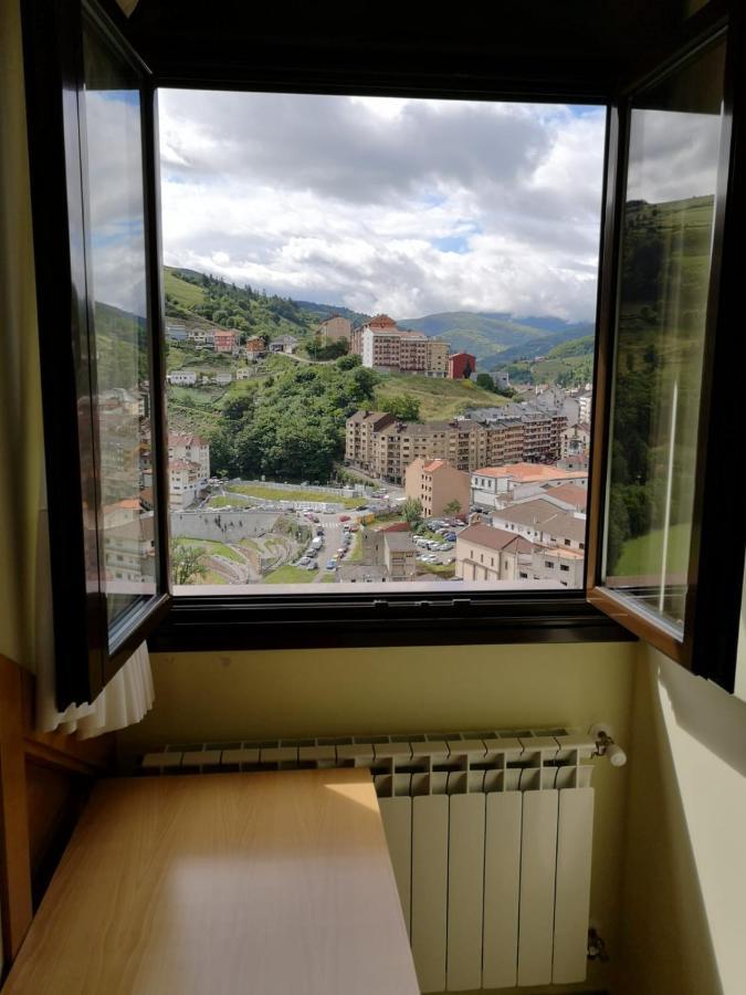 Hotel Alina Cangas De Narcea Extérieur photo